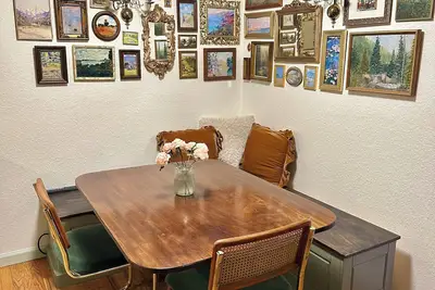 Image de 15 mins from the city & mountains! 420 & dog friendly