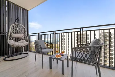 Image de Spacious 2br Apt - Near Ferrari World & Yas Mall