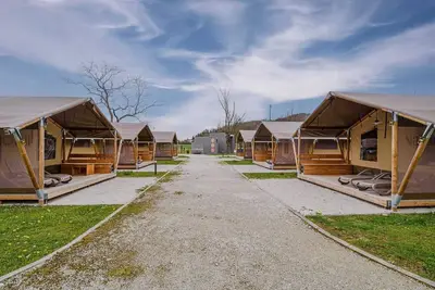 Image de Tranquil Tuhelj Thermal Haven Glamping Tents - Camping Tent 4