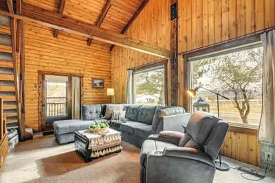 Image de Mtn-View Cabin w\/ Horse Pasture in Koosharem
