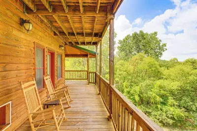 Image de Spacious Cabin w/ Views, Near Lake Lawtonka!