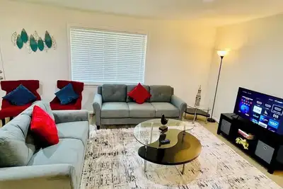 Image de House 3-Bedroom 2-Baths with Free Parking, Washer & Dryer, Ac, WiFi