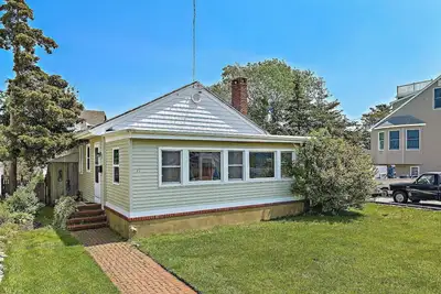Image de Beach Bungalow in Beach Haven Terrace - Perfect Location!