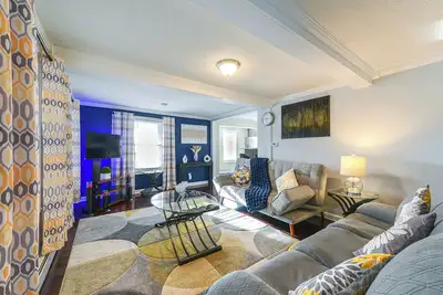 Home Near Skiing & Downtown Worcester