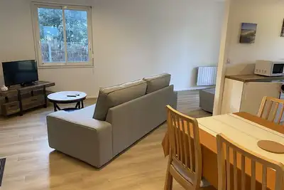 Image de 149 - Élégante maison rénovée avec goût et son parc verdoyant