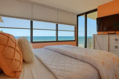 Image de Oceanfront 2br/2ba Condo at Sands Beach Club Shore Drive