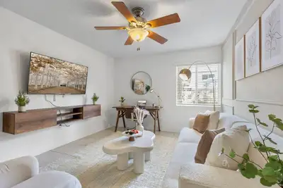 Image de Bayshore Bliss | Pool, Gym & free Parking Included