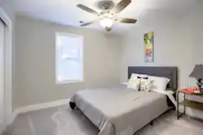 Image de Spacious 6-bedroom house with WiFi, Ac, Unique Spa Bathroom