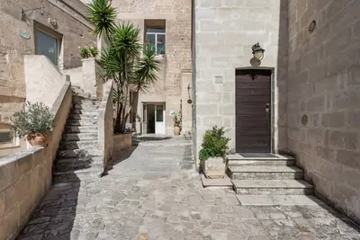 Image de Domus Tua, in the Matera architectural style