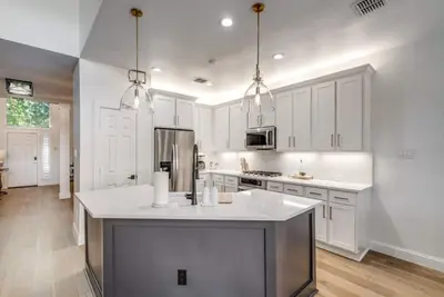 Image de Modern & Upscale Frisco Getaway