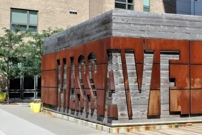 Image de 18br 17ba Combined Apartments close to Lucas Oil Stadiom