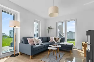 Image de Mien Leevste - Kamin, Infrarot-Sauna, Dusche, Terrasse, Stellplatz, E-Ladesäule