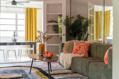 Image de Retro Rewind, Stylish, Near Design District Miami