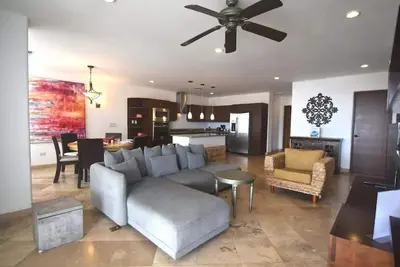 Image de 2bd Luxury Oceanview Condo with Private Pool