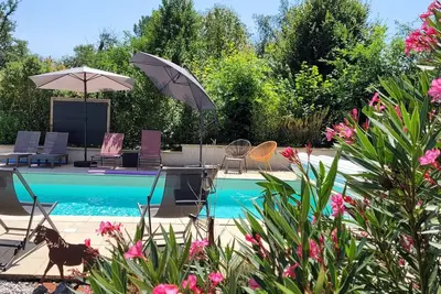 Image de studio 2 personnes Dordogne proche Bergerac