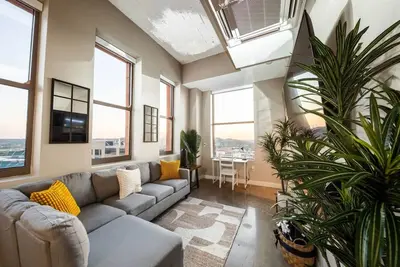 Image de Bengals, Reds, Free Gym, City Views from Rooftop, Grill, King Bed, Free Parking