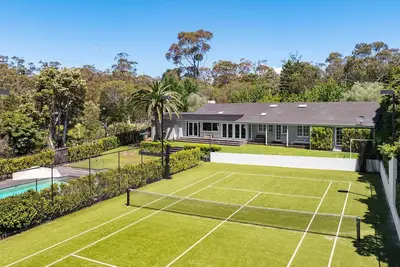 Image de Whispering Woodlands with Pool and Tennis Court