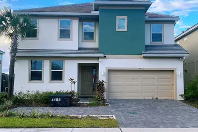 Image de 4409 Luxury 12 B. R 11. 5ba 19 B. D in upscale community Pool/Game Close to Disney