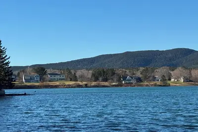 Image de Acadia Waterfront 2bed/2bath, Private Acadia Waterfront 2 bedroom/2 bath