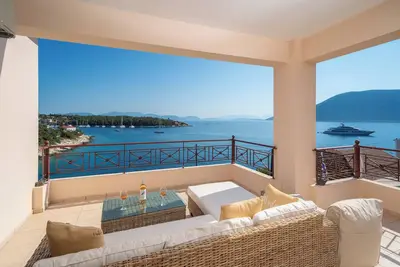 Image de Beachfront Bliss at Tassos House – Luxury Escape in Fiskardo, Kefalonia