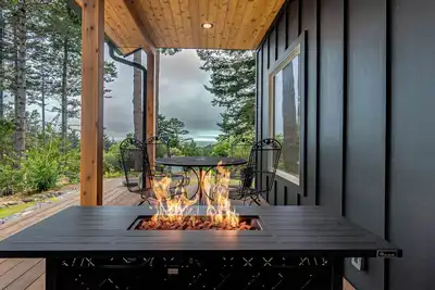 Image de New! The Getaway Gem, Spa, sleeps 8