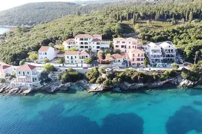 Image de Charming Beachfront Tassos Cottage in Fiskardo, Kefalonia – Ideal for Relaxation