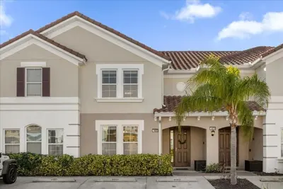 Image de 4 Bedrooms / 3. 5 Bathrooms / Solterra (4683td)