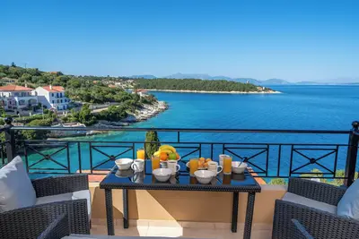 Image de Mariel House: Charming Beachfront Escape in Fiskardo, Kefalonia