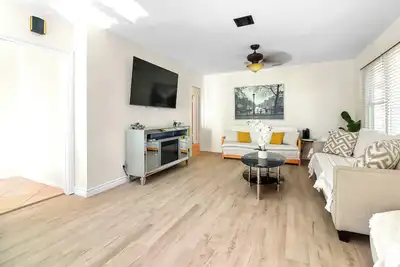 Image de Charming 3-bedroom house with WiFi and Ac in serene Midway City