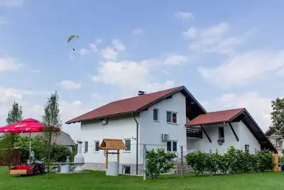 Image de Cozy Holiday Home with Garden, Bbq, and Outdoor Dining Area in ReÄŤica ob Savinji - Two Bedroom Apartment