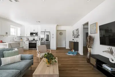 Image de Modern 3Bed/2Bath Bungalow in Historic Coronado District near Central Phoenix