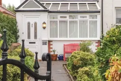Image de Kitty Cottage - Blackpool Home - Warm & Welcoming! Dogs most welcome!