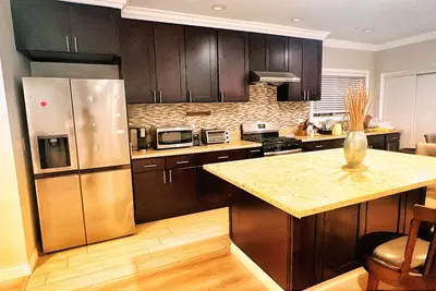 Image de 4-bedroom townhome in delightful Hacienda Heights with Ac, WiFi