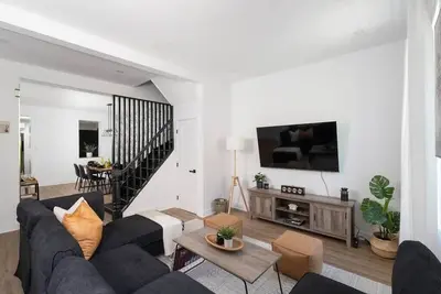 Image de 2Floor Penthouse Downtown 4bdr-2ba