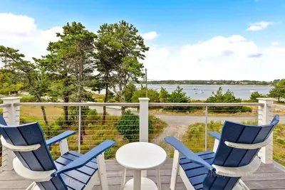 Image de Cape Escape: 048-Cs Luxurious Chatham Home with Expansive Water Views