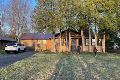 Image de One Cozy Cottage- Sunkissed Days & Relaxing Evenings – Book Today!