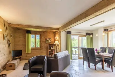 Image de Appartement 'Le Soli - 5 Pers' avec vue sur les montagnes, jardin privé et Wi-Fi
