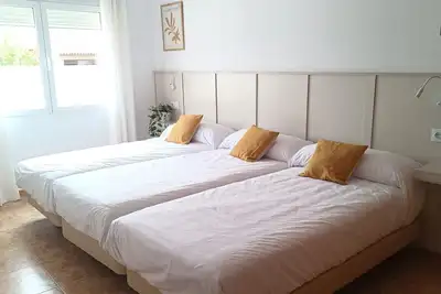 Image de Maison de vacances 'Callejón Del Pozo 4 Cerca De Puy Du' avec piscine partagée