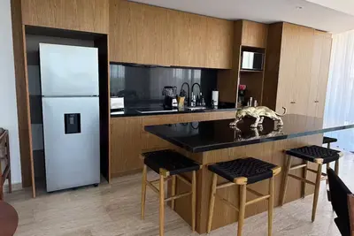 Image de Luxury Jaguar Penthouse /Private Pool Jungle Views 1987 sqf