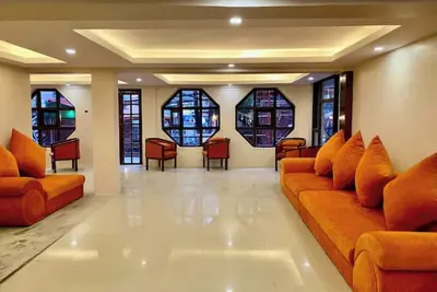 Image de Spacious room with garden view