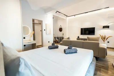 Image de CHARĀ Apartment in Plaka, Under The Acropolis