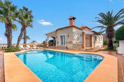 Villa 'Sabina' avec vue sur la mer, piscine privée et Wi-Fi