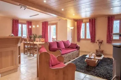 Image de Appartement 'La Grange - 4 Pers' avec vue sur les montagnes, jardin privé et Wi-Fi