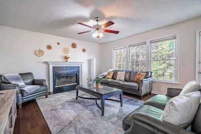 Image de Charming 4br/3ba Home｜Pets Welcome｜Large Yard & 2-Car Garage Oasis #41646