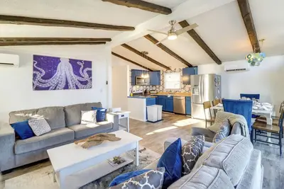 Image de Beach Plum Manor- 4 Bd, 2 Ba - Sleeps 8 - Short Walk to Beach Access!