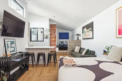 Image de Charming Riverside Studio in East Fremantle | Scandinavian Bliss