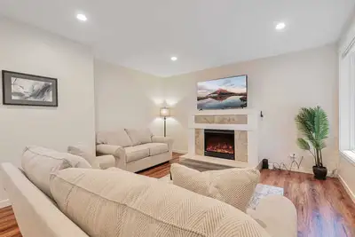 Image de Tranquil Retreat on Se 101st Pl – Perfect Getaway for Relaxation Awaits #41907