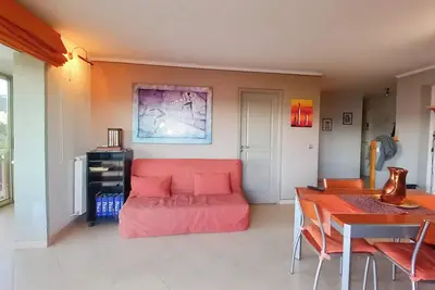 Image de Spacious 2-bedroom apartment close to everuthing