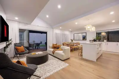 Image de Darcy's Idyllic Getaway | 2 Mins to Beach & Shops