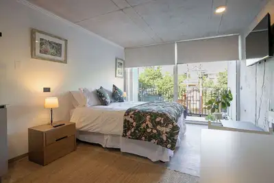 Image de Cozy Studio  La Reina  Steps from the Mall!
